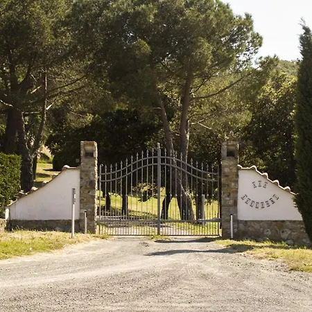 Aia Leccioni Agroturismo *