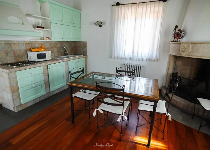 Aia Leccioni * Micciano